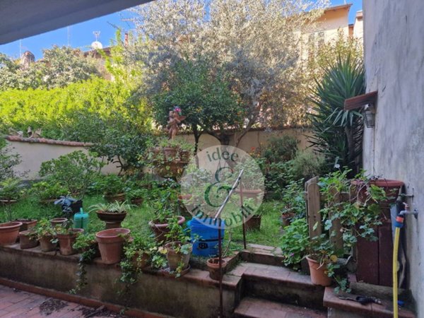 casa indipendente in vendita a Firenze in zona Centro Storico