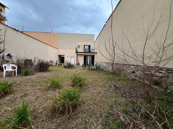 casa indipendente in vendita a Firenze in zona Centro Storico