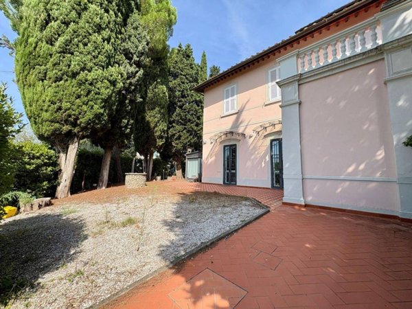 casa indipendente in vendita a Firenze in zona Serpiolle