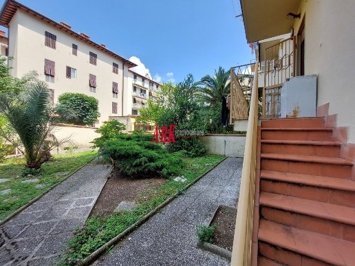 appartamento in vendita a Firenze in zona Campo di Marte
