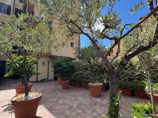 appartamento in vendita a Firenze in zona Campo di Marte