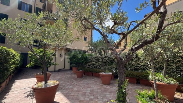 appartamento in vendita a Firenze in zona Campo di Marte