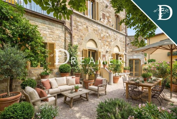 casa indipendente in vendita a Firenze in zona Centro San Niccolò