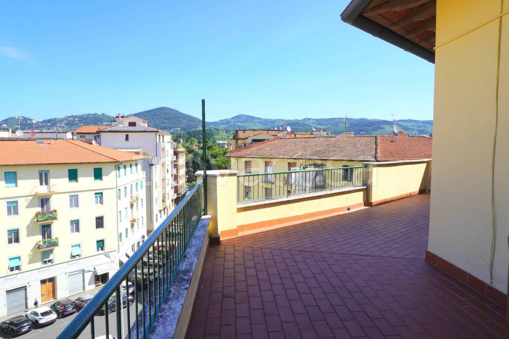 appartamento in vendita a Firenze in zona Coverciano