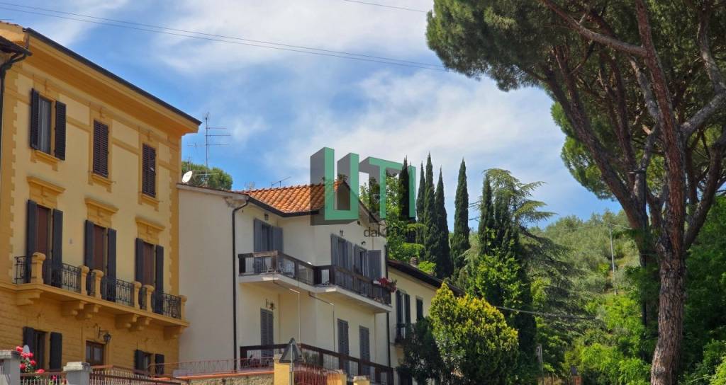 appartamento in vendita a Firenze in zona Galluzzo