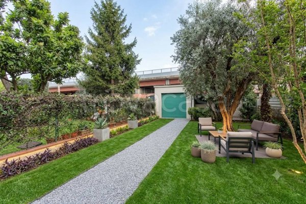 casa indipendente in vendita a Firenze in zona Novoli