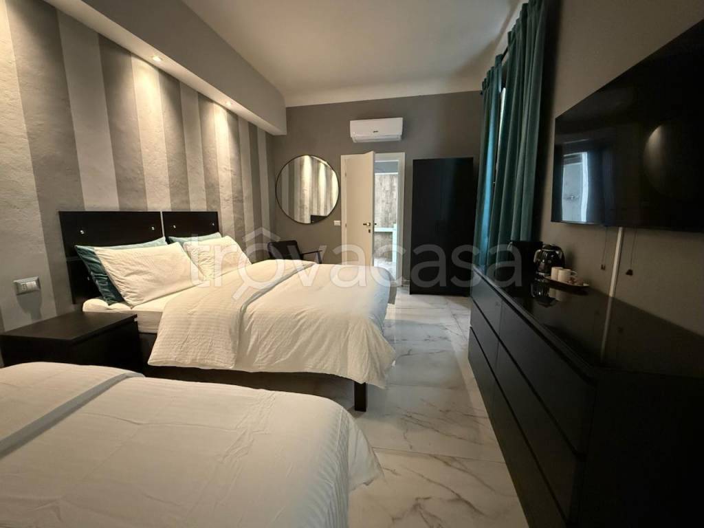 negozio in vendita a Firenze in zona Centro San Frediano