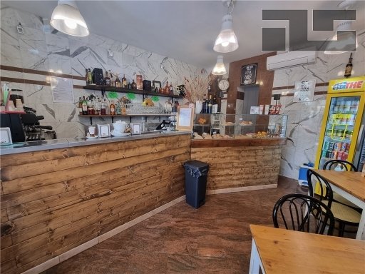 negozio in vendita a Firenze in zona Campo di Marte