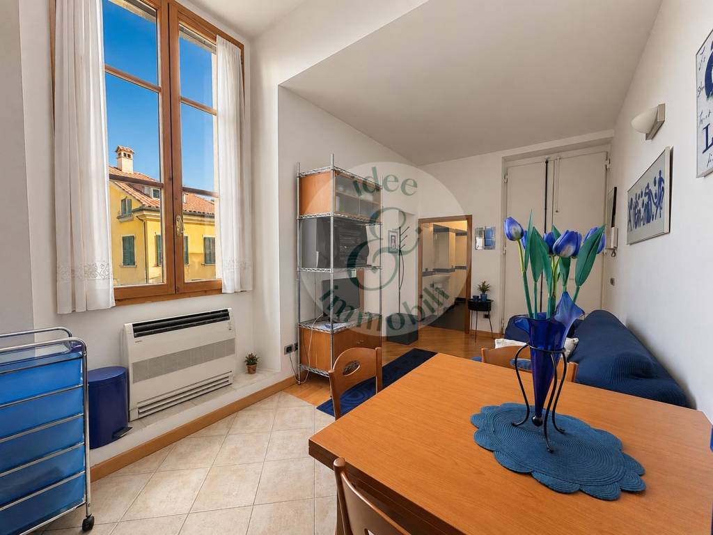 appartamento in vendita a Firenze in zona Centro Santa Maria Novella