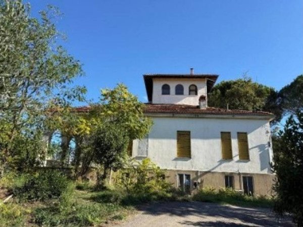 terreno agricolo in vendita a Firenze in zona La Lastra