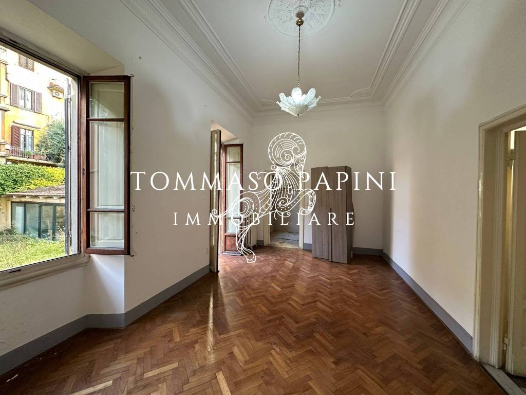 appartamento in vendita a Firenze in zona Campo di Marte