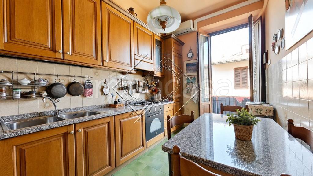 appartamento in vendita a Firenze in zona Pignone