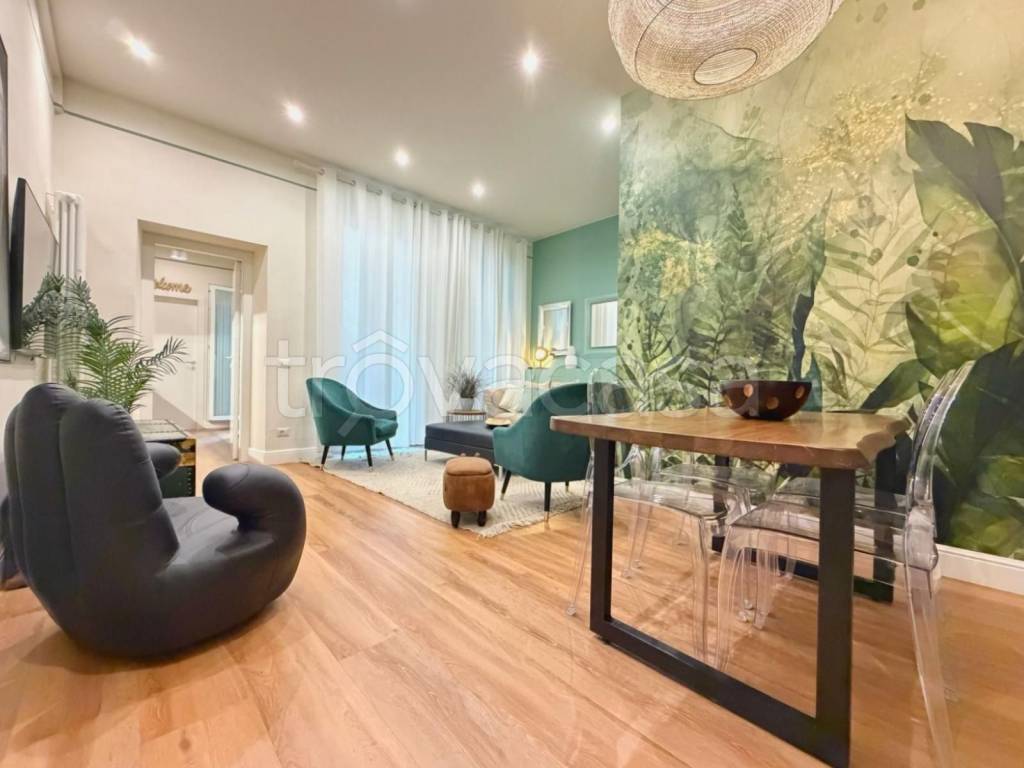 appartamento in vendita a Firenze in zona Ognissanti