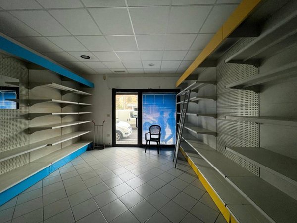 negozio in vendita a Firenze in zona Porta Romana