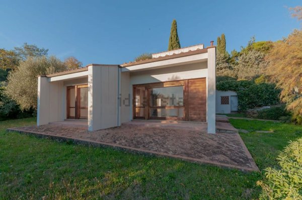 casa indipendente in vendita a Firenze in zona Settignano