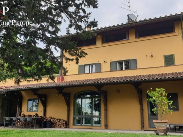 casa indipendente in vendita a Firenze in zona Settignano