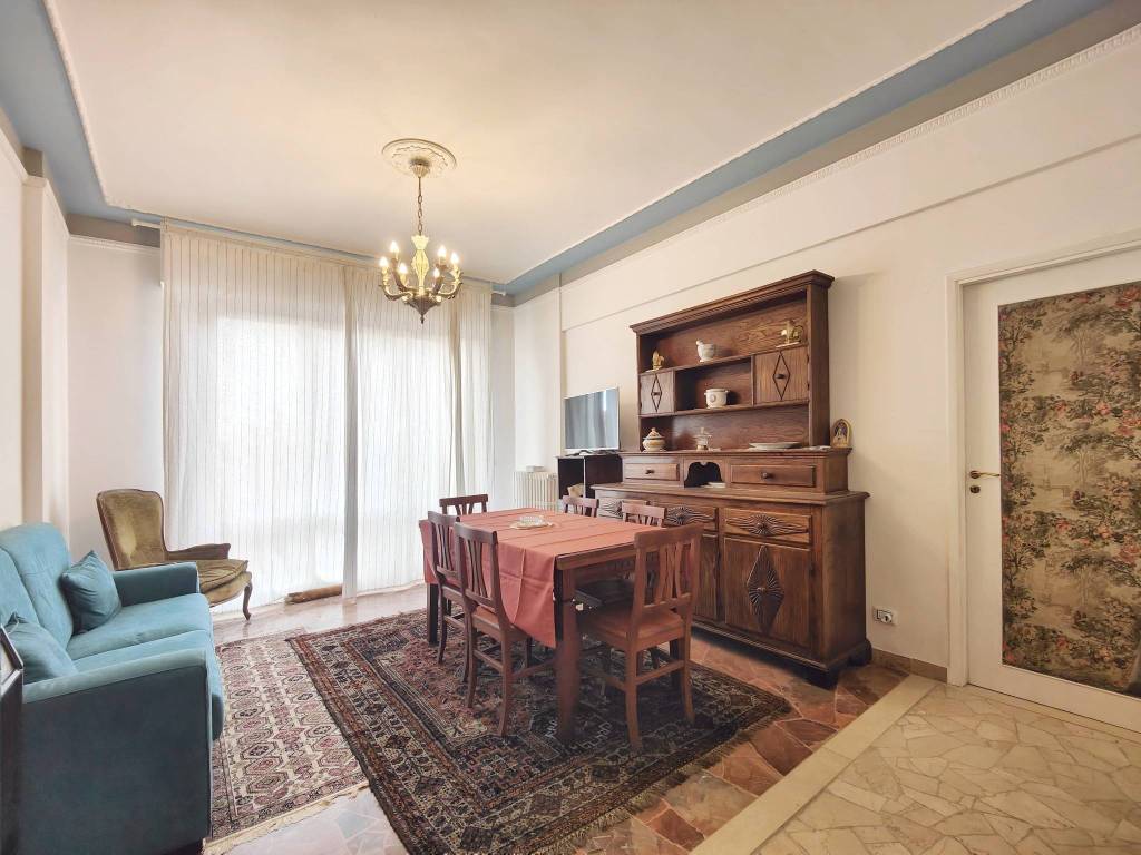 appartamento in vendita a Firenze in zona Campo di Marte