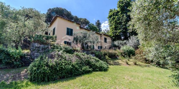 casa indipendente in vendita a Firenze