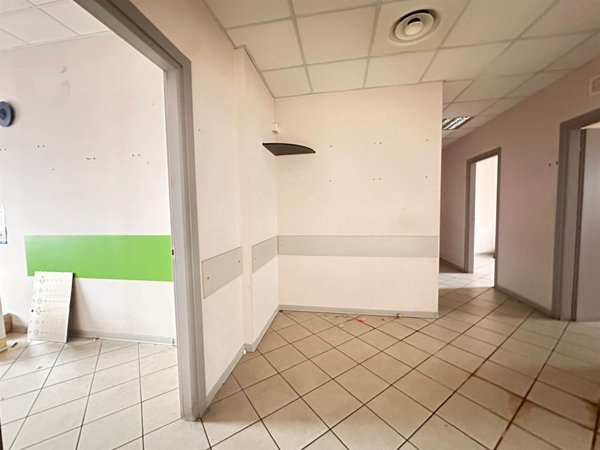 negozio in vendita a Firenze in zona Statuto