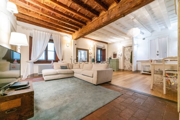 appartamento in vendita a Firenze in zona Centro Santa Maria Novella