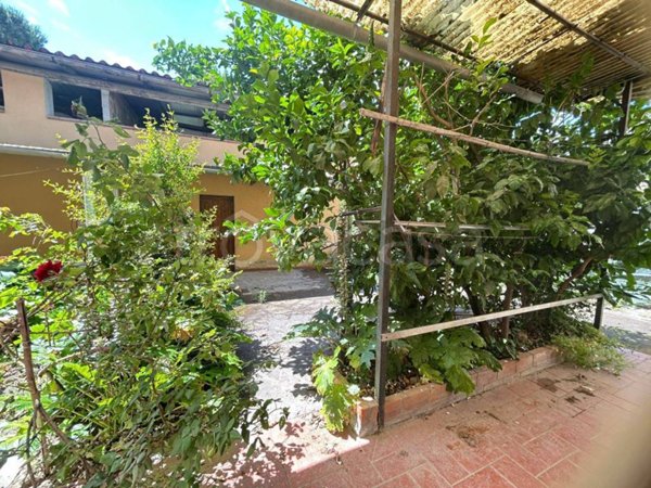 casa indipendente in vendita a Firenze in zona Mantignano