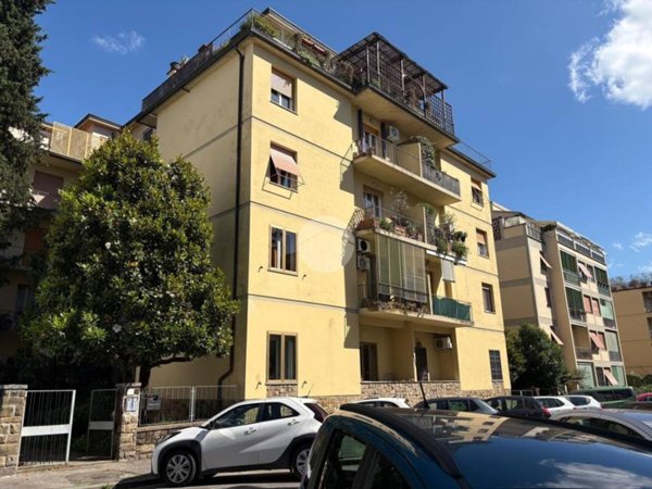 appartamento in vendita a Firenze in zona Campo di Marte