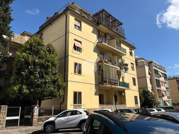 appartamento in vendita a Firenze in zona Campo di Marte