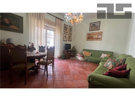 appartamento in vendita a Firenze in zona Campo di Marte