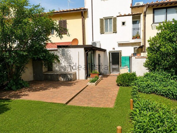 casa indipendente in vendita a Firenze in zona Legnaia