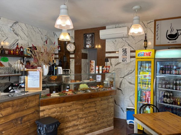 negozio in vendita a Firenze in zona Campo di Marte