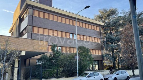 locale di sgombero in vendita a Firenze in zona Firenze Nova