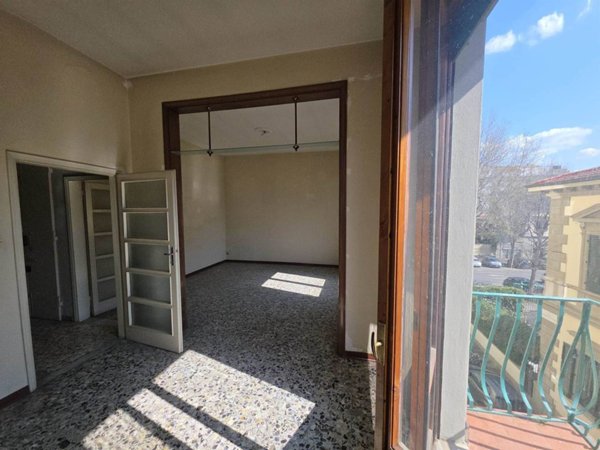 appartamento in vendita a Firenze in zona Campo di Marte