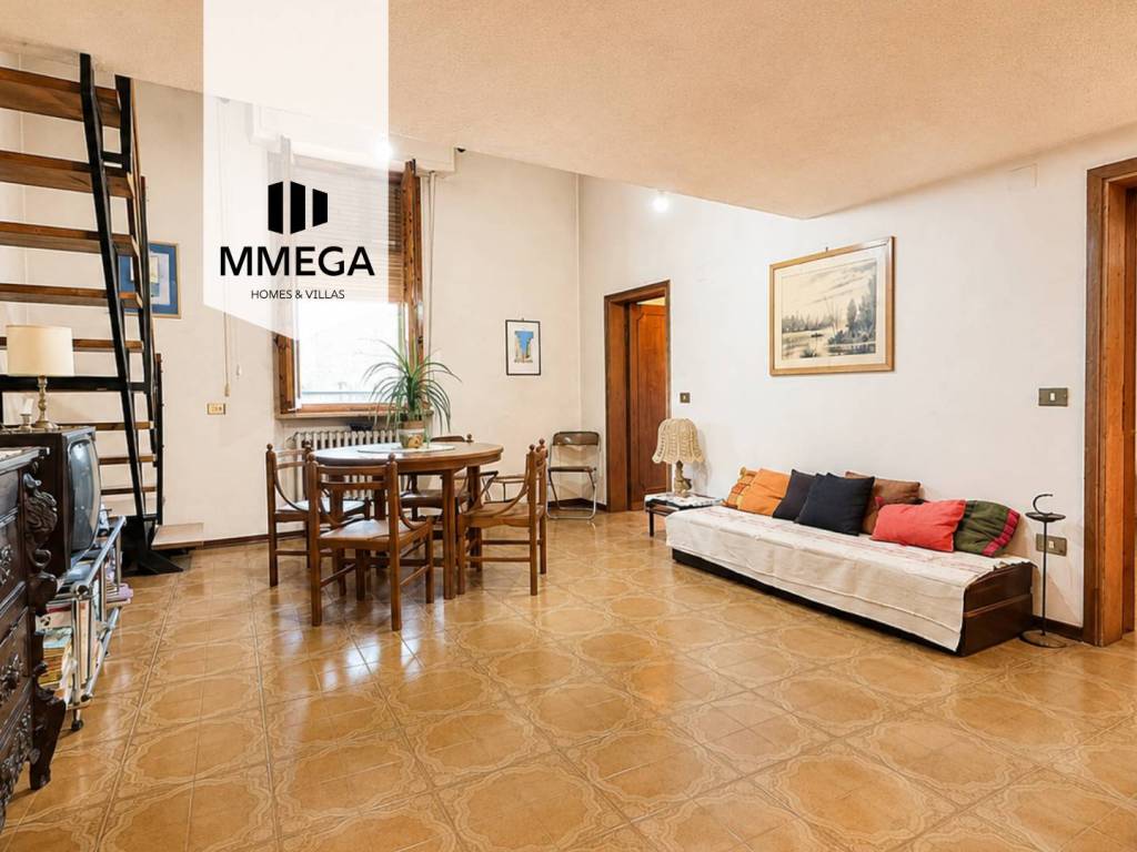 appartamento in vendita a Firenze in zona Campo di Marte