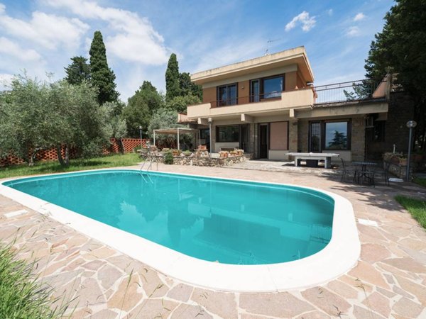 casa indipendente in vendita a Firenze in zona Le Cure