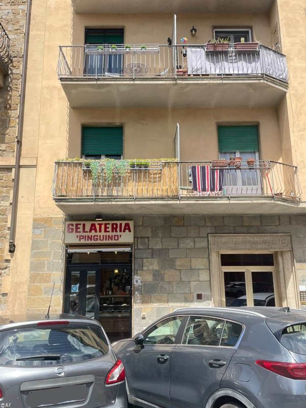 negozio in vendita a Firenze in zona Bellariva