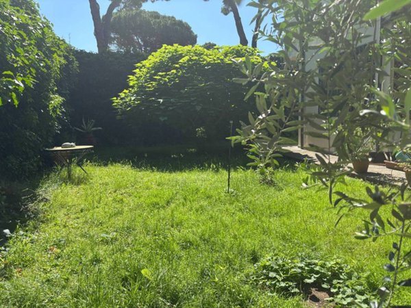 appartamento in vendita a Firenze in zona Campo di Marte