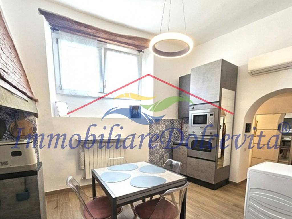 appartamento in vendita a Firenze in zona Settignano