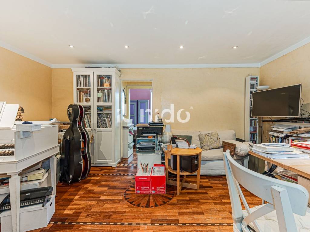 appartamento in vendita a Firenze in zona Campo di Marte