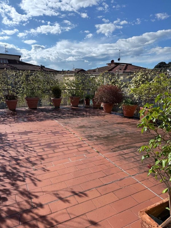 appartamento in vendita a Firenze in zona Campo di Marte