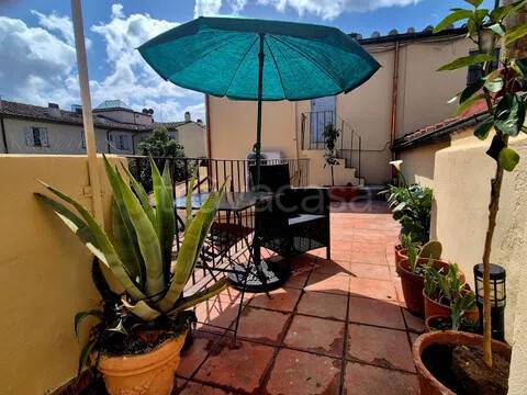 appartamento in vendita a Firenze in zona Ognissanti