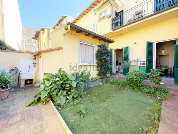 appartamento in vendita a Firenze in zona Campo di Marte