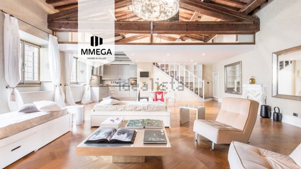 appartamento in vendita a Firenze in zona Centro Santa Croce