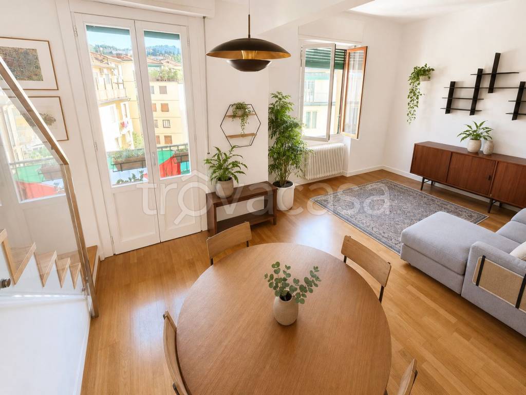 appartamento in vendita a Firenze in zona Campo di Marte