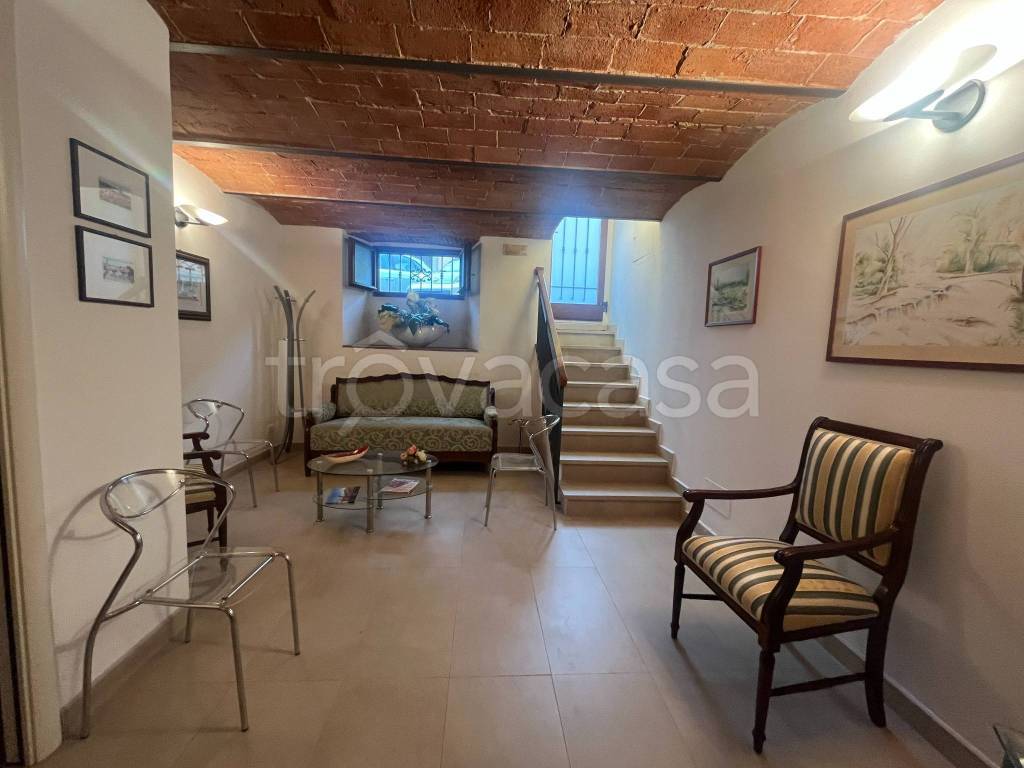 negozio in vendita a Firenze in zona Campo di Marte