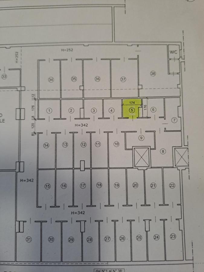 locale di sgombero in vendita a Firenze in zona Rifredi