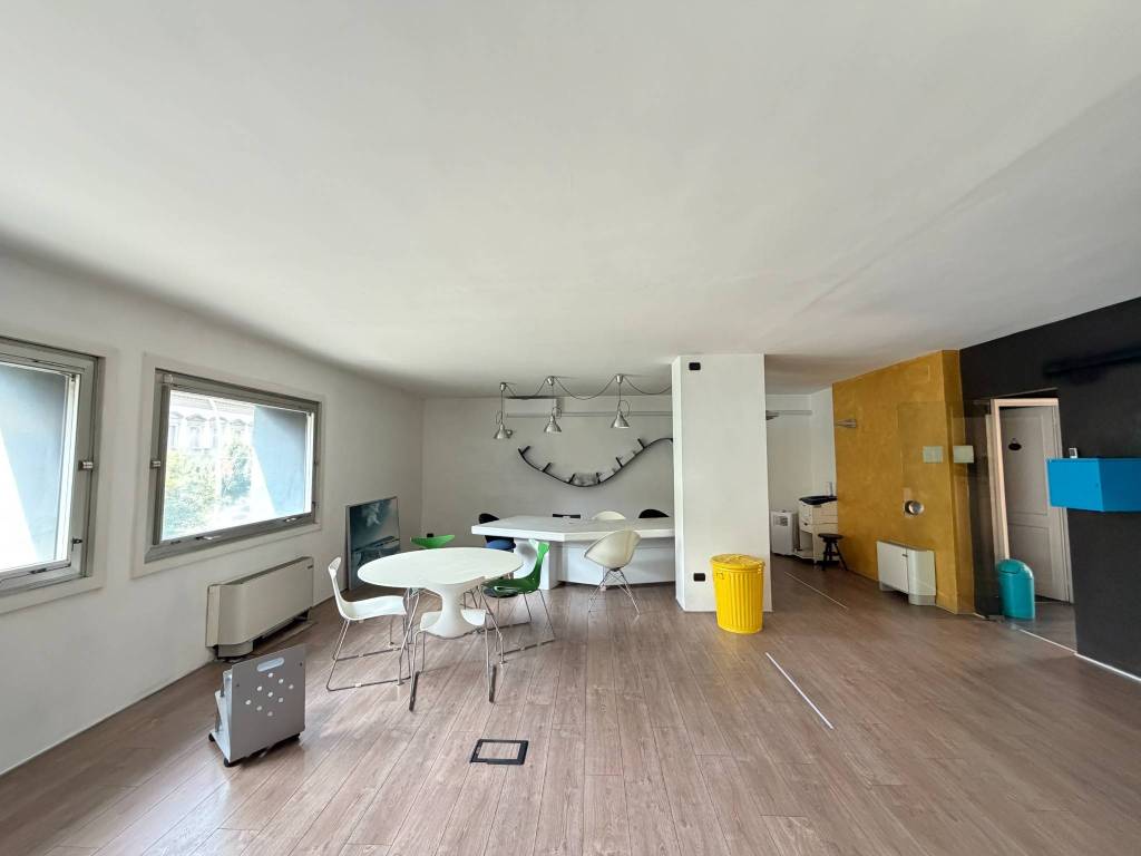 ufficio in vendita a Firenze in zona Romito