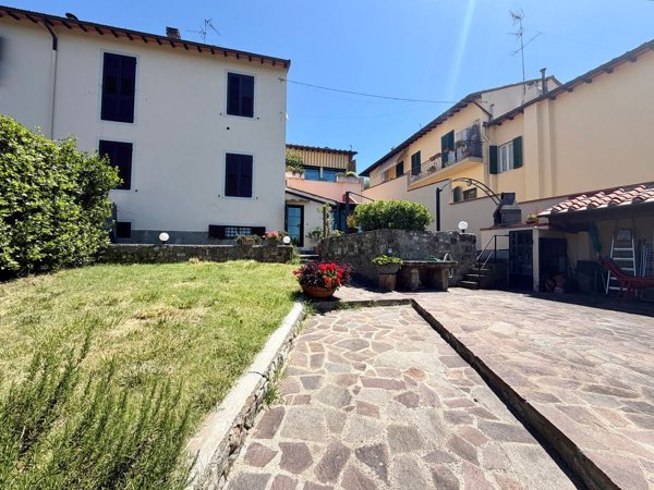 appartamento in vendita a Firenze in zona Ponte a Ema