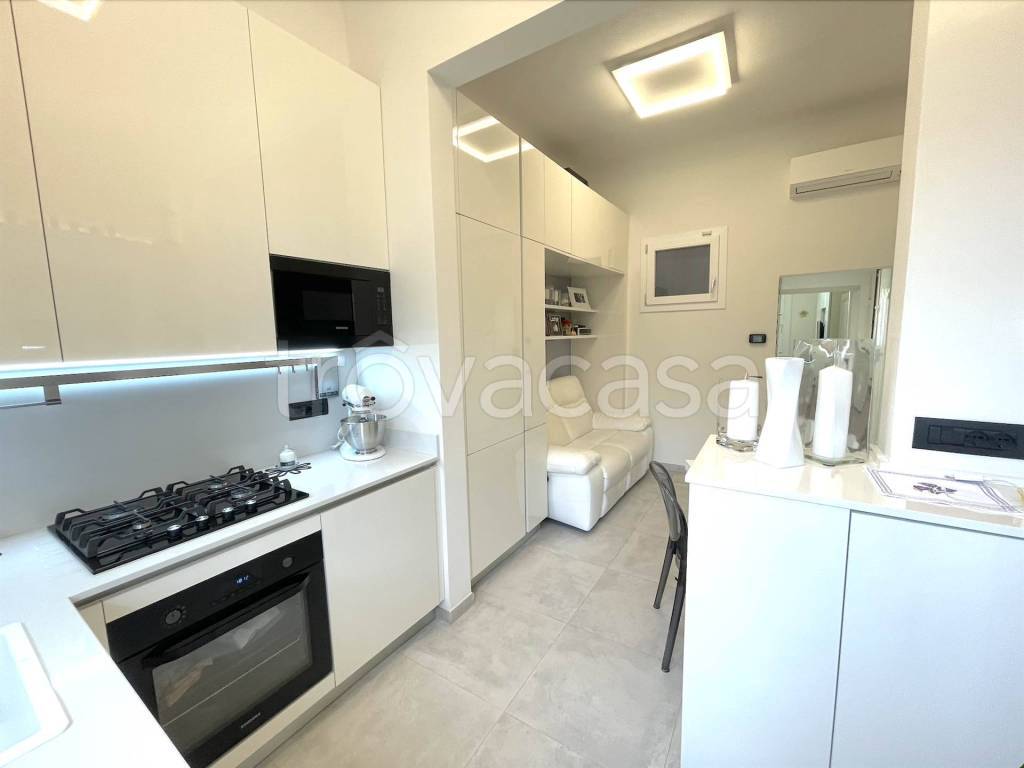 appartamento in vendita a Firenze in zona Le Cure