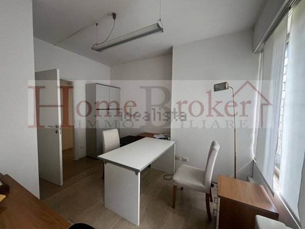 ufficio in vendita a Firenze in zona Gavinana