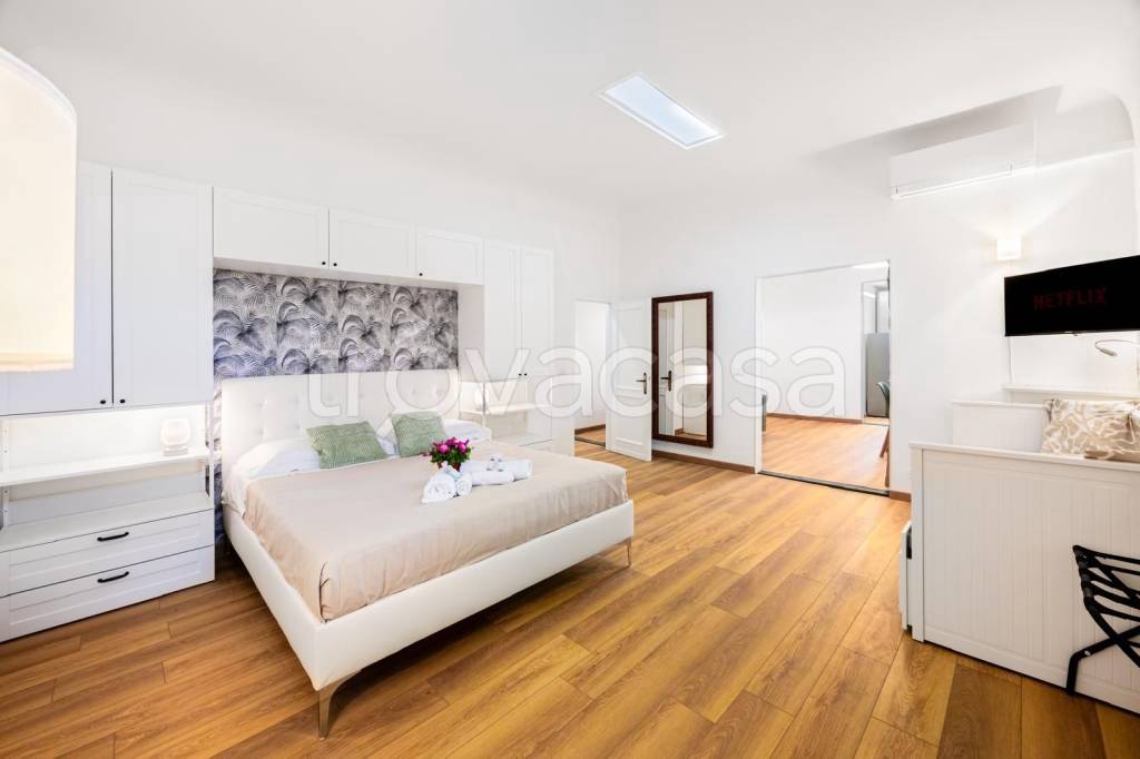 appartamento in vendita a Firenze in zona Centro San Lorenzo